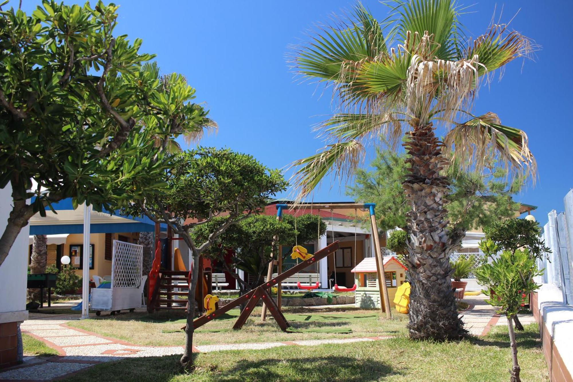 Residence Il Turistico Zambrone Ngoại thất bức ảnh