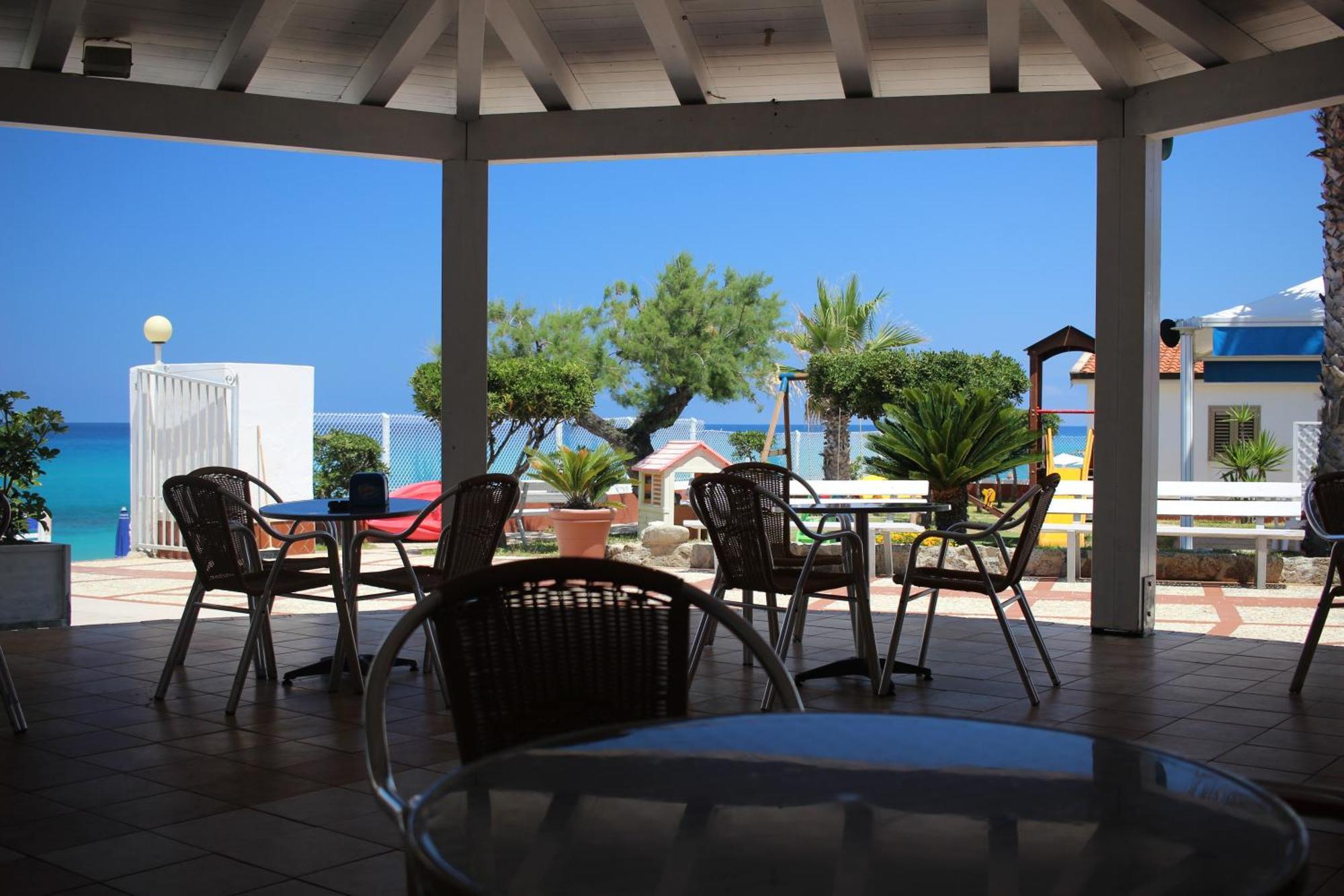 Residence Il Turistico Zambrone Ngoại thất bức ảnh